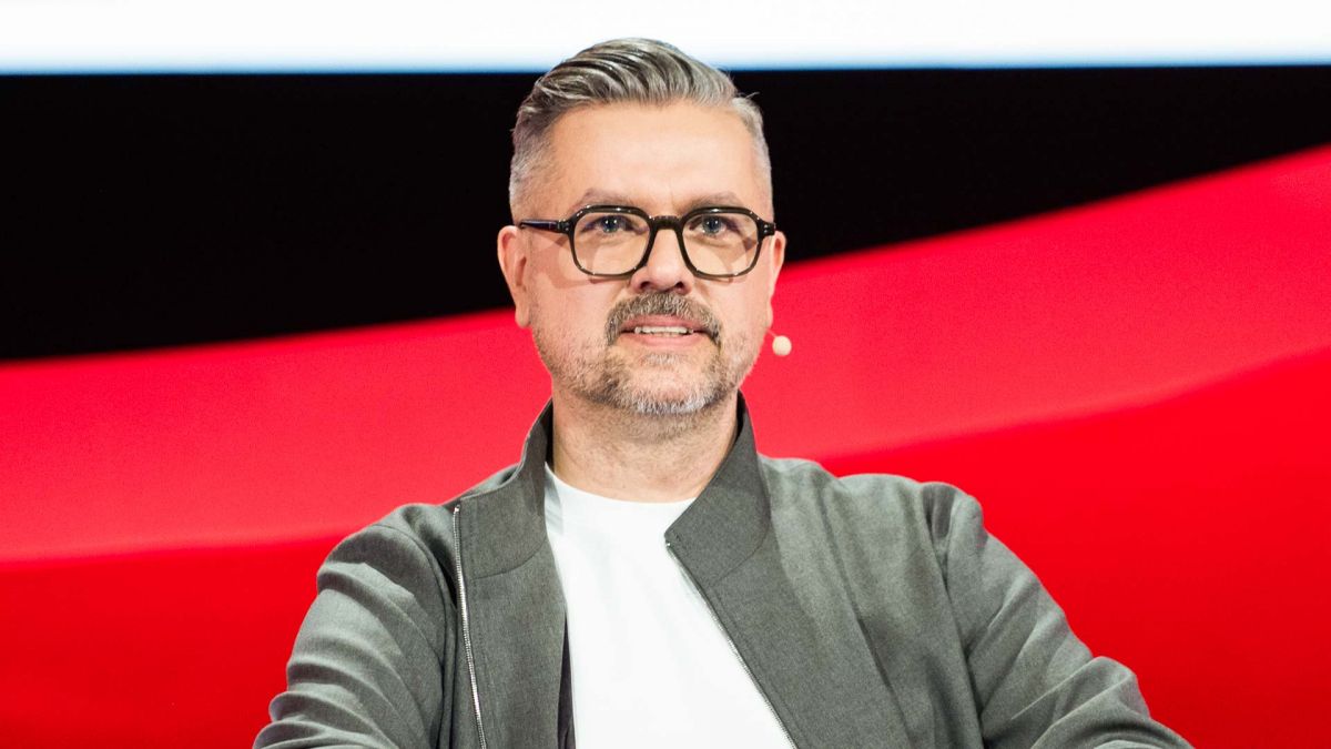 Weteran z Afganistanu i były dyplomata w „Omnibusie”. Kim jest Maciej Moryc?